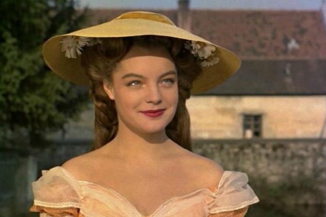 Profanata la tomba di Romy Schneider, fu l'indimenticabile principessa Sissi
