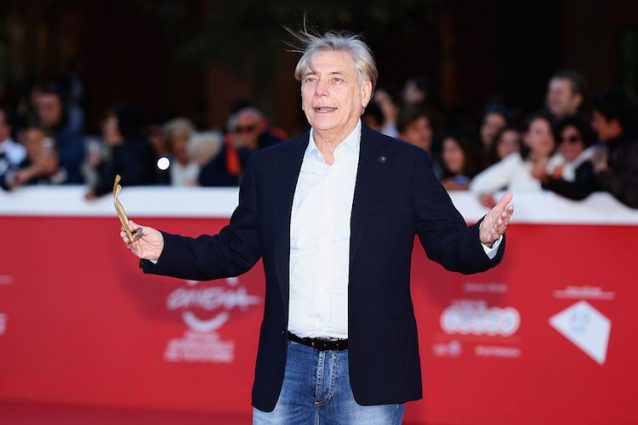 Nino D’Angelo, il ragazzo della curva B compie 60 anni tra musica e cinema