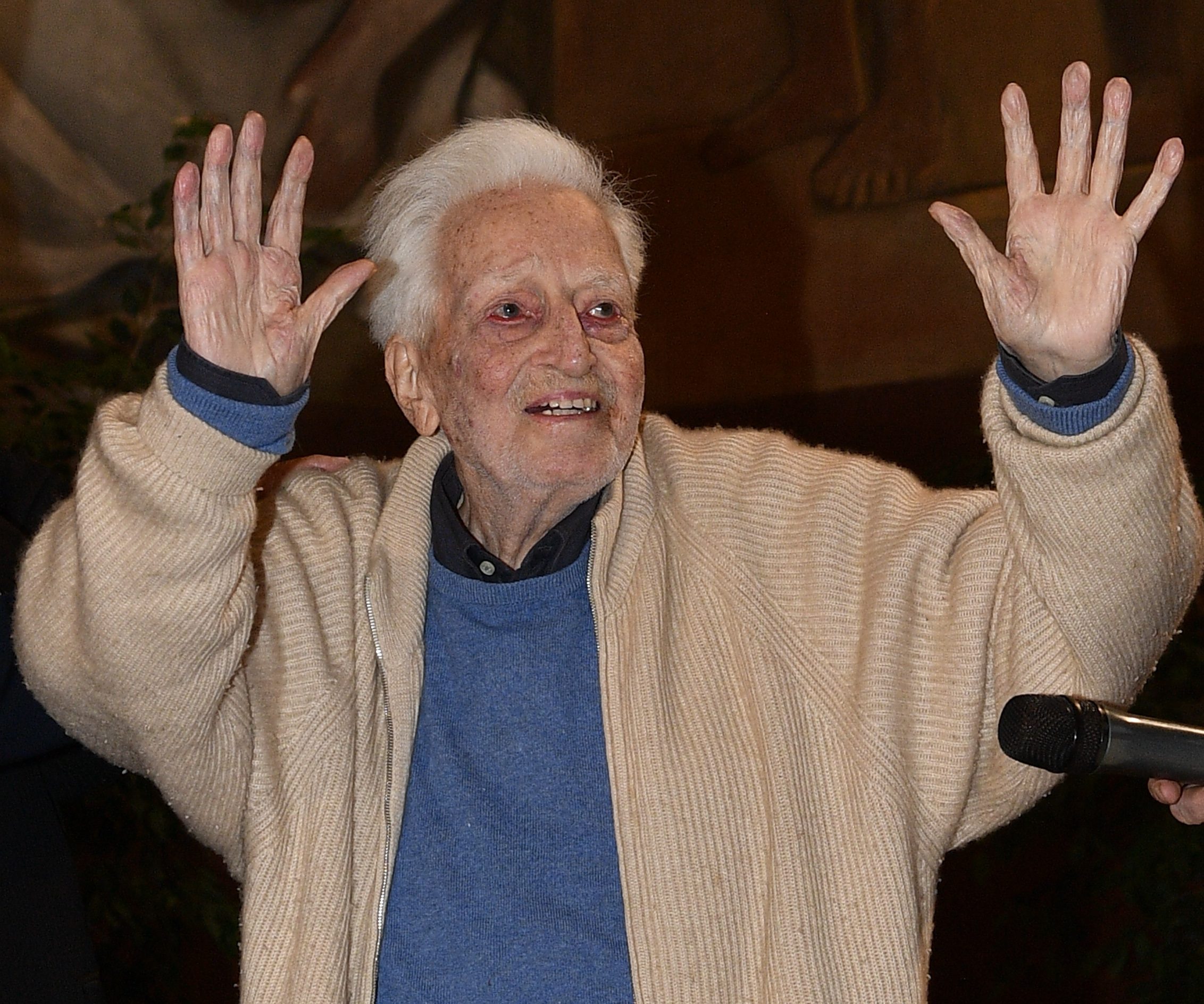Vita Da Carlo La Casa è La Sua