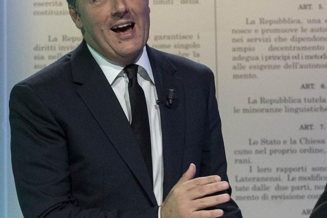 Foto Roberto Monaldo / LaPresse30–09–2016 RomaPoliticaLa7 – Trasmissione tv "Si o No"Nella foto Matteo RenziPhoto Roberto Monaldo / LaPresse30–09–2016 Rome (Italy)Tv program "Si o No"In the photo Matteo Renzi