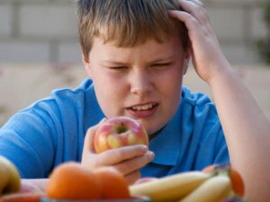 Prevenire l'obesità infantile con la dieta mediterranea