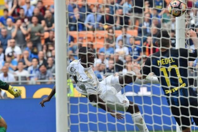 Smettete di fare gli arbitri (di parte)