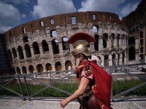 I centurioni non potranno tornare al Colosseo: così hanno deciso i giudici