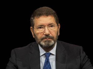 Cene pagate con i soldi del Comune, l’ex sindaco Ignazio Marino condannato a due anni
