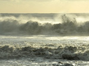 Allerta meteo Roma e Lazio: mareggiate, piogge e venti forti sabato 4 e domenica 5 marzo