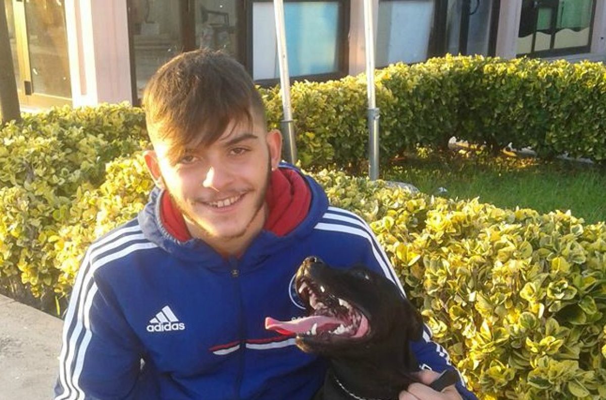 Tragico Incidente Ad Anzio Auto Si Schianta Contro Un Albero Muore Giulio 21 Anni