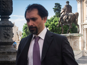 Marra agli inquirenti: "Virginia Raggi mi chiese: 'Mi puoi aiutare?'"