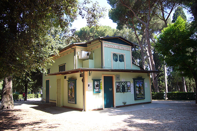 Esterno del Cinema dei piccoli (Wikipedia).