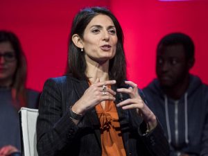 Raggi sullo stadio: “Nessuna colata cemento, è il Pd che ha pensato interessi particolari"