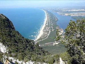 Incidente mortale al Circeo, le vittime sono un uomo di 44 anni e un’anziana di 70
