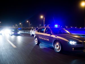 Roma, estorceva denaro minacciando di divulgare video hard: arrestato