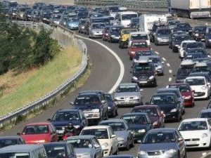 Incendio sul Grande Raccordo Anulare di Roma: traffico in tilt
