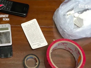 Rebibbia, ordinavano la droga da spacciare nel carcere per telefono: sei arresti