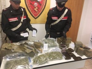 Roma, sequestro di 'Amnesia' e hashish: 40 chili di droga nascosta in un garage
