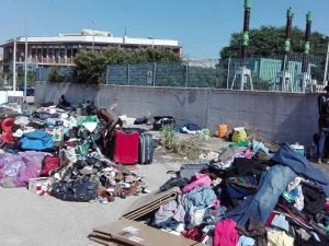 Via Vannina, dopo lo sgombero dello stabile occupato dai migranti è emergenza umanitaria