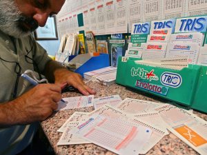 Torre del Greco, maxi vincita con una quaterna al Lotto