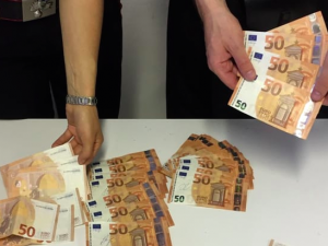 Spacciavano banconote false da 50 e 100 euro: arrestati