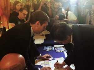 Atac, il ministro Calenda firma il referendum per liberalizzare il trasporto pubblico locale