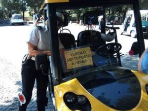Villa Borghese, noleggiavano illegalmente risciò e bici: multe oltre 10mila euro