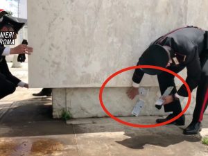 Foto carabinieri di Roma – i biglietti nascosti dai bagarini agli Internazionali di tennis al Foro Italico