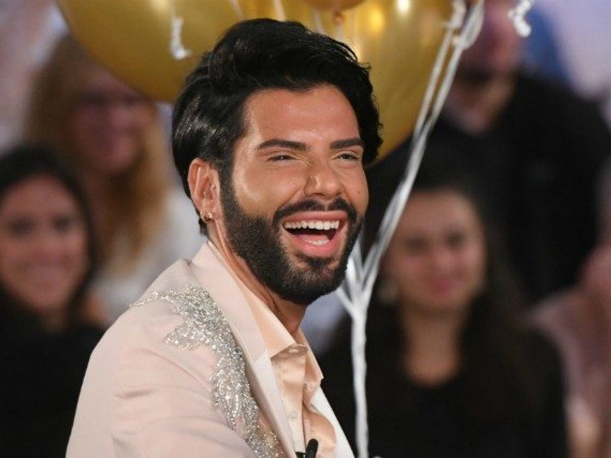 Multa Per Federico Fashion Style Al Salone Di Via Del Tritone Prezzi Poco Chiari