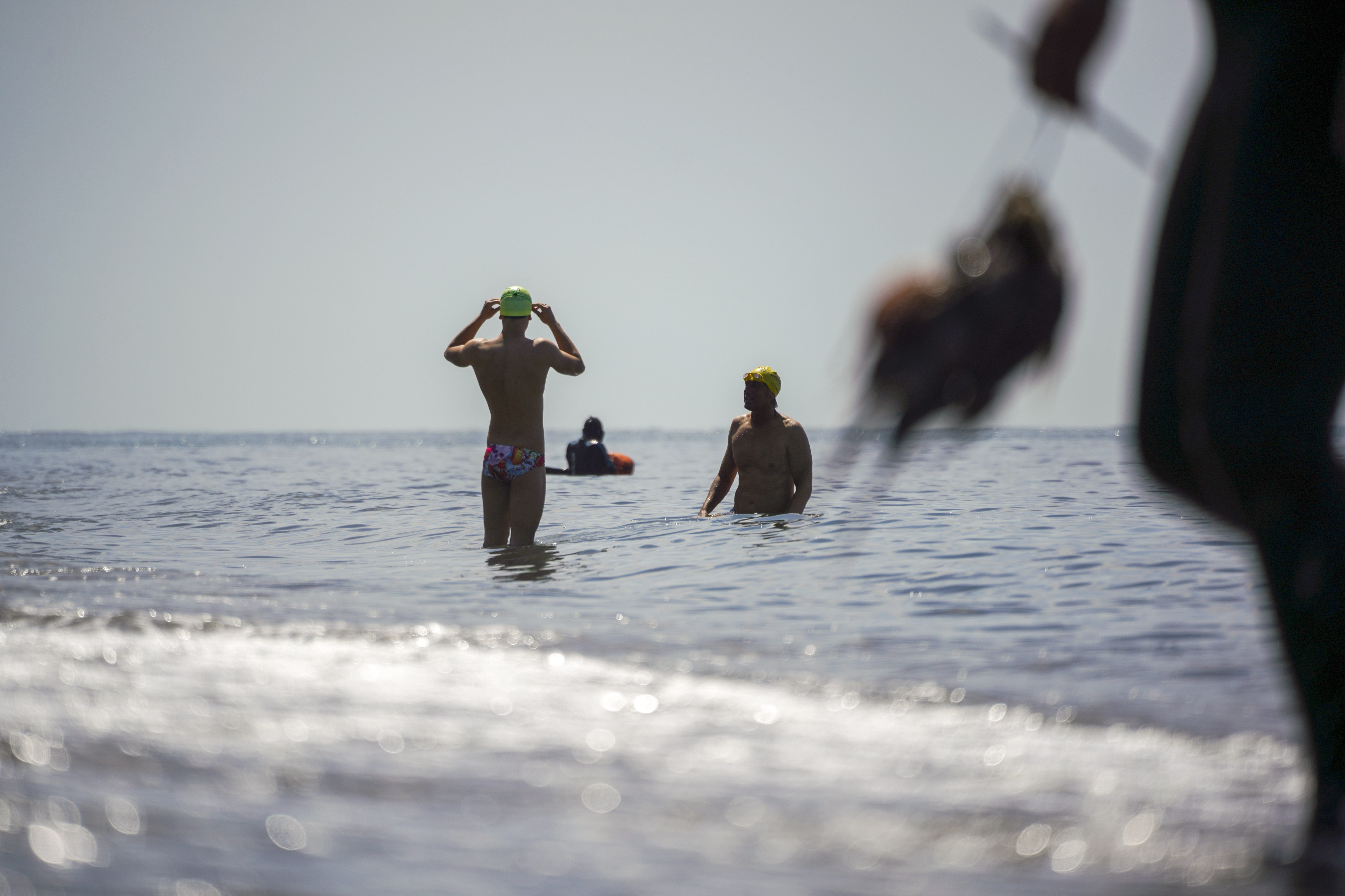 Ladispoli Giovane Rischia Di Annegare In Mare Viene Salvato Ma Si Sente Male In Spiaggia
