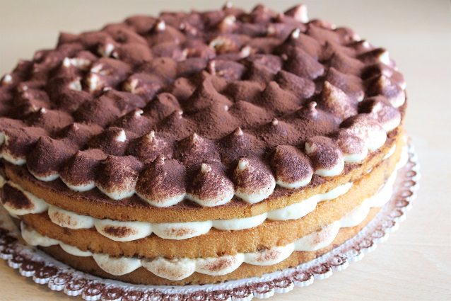 Torta tiramisù: la ricetta facile della torta di compleanno al tiramisù