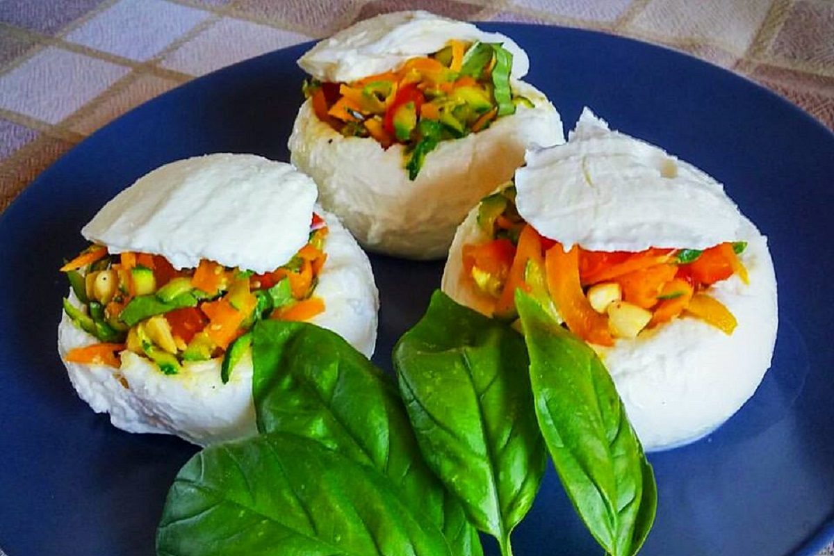 Mozzarella ripiena la ricetta dell'antipasto fresco e facile da preparare