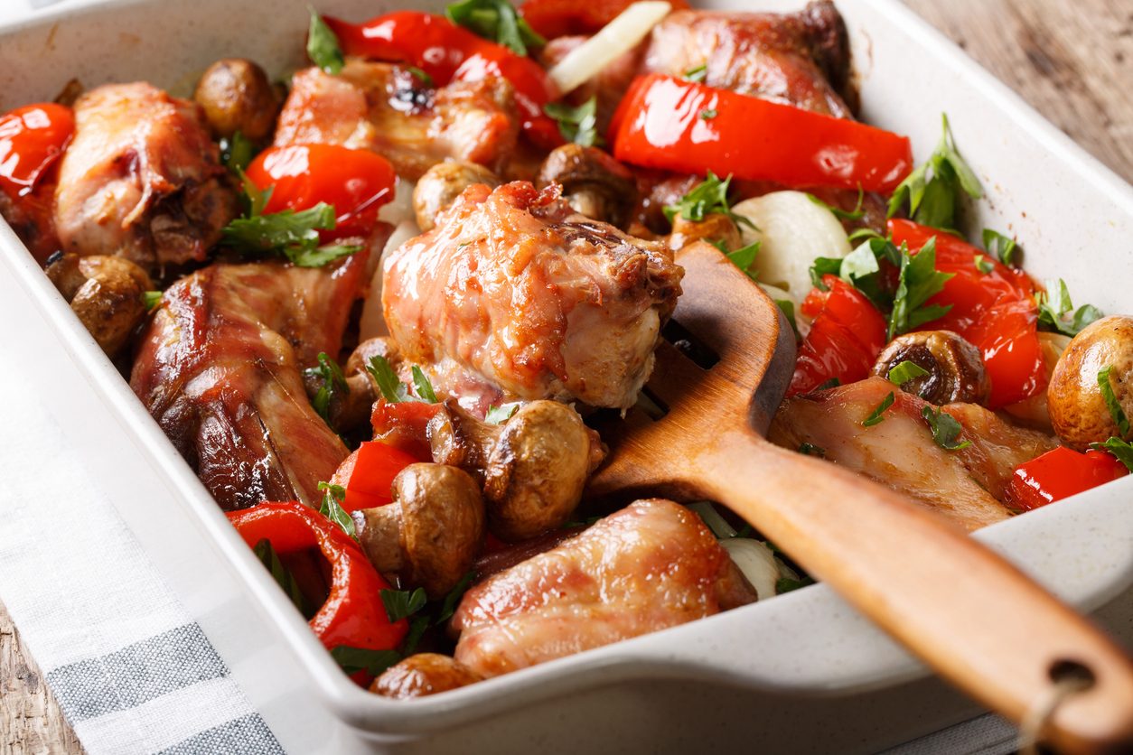 Coniglio ai funghi: la ricetta del secondo delicato e ...