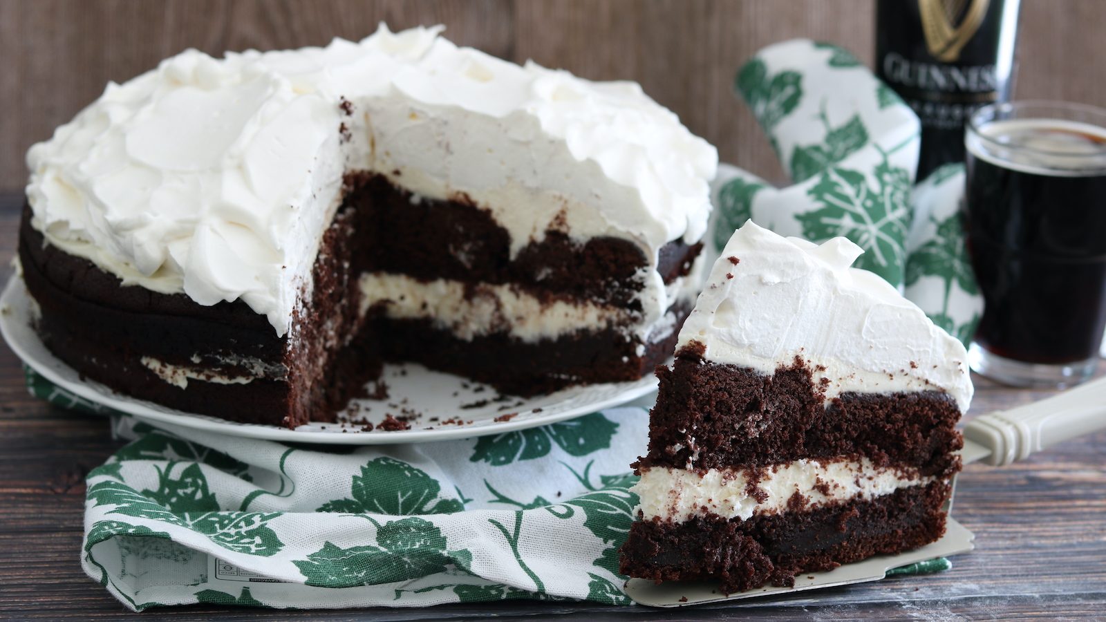 Torta Guinness: la ricetta del dolce irlandese a base di birra