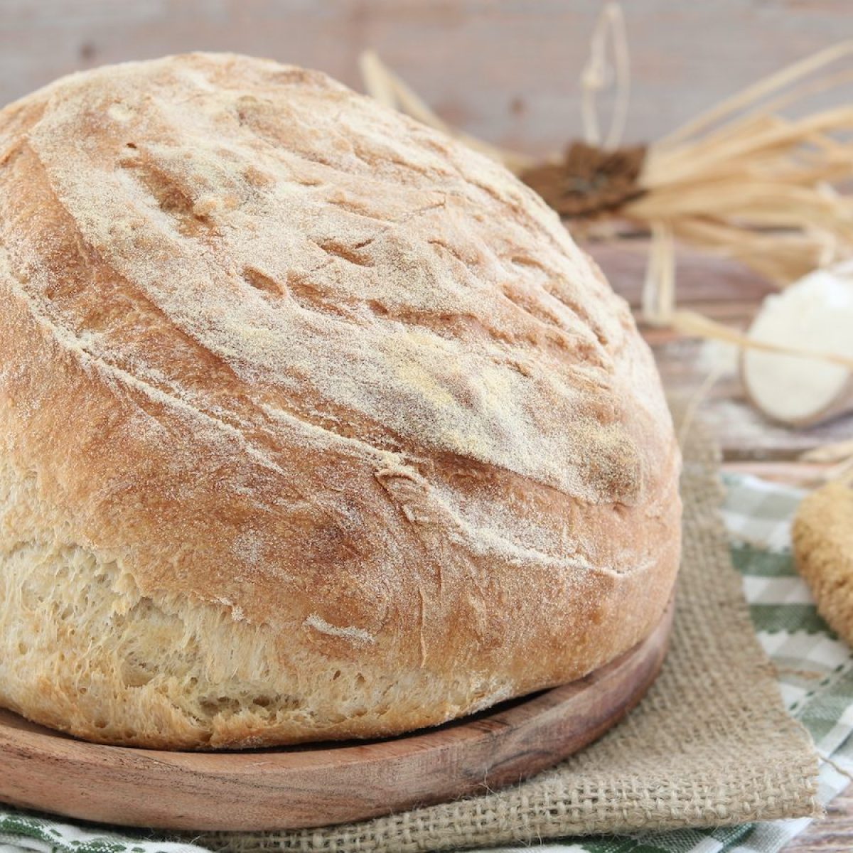 Pane fatto in casa: la ricetta del pane morbido e con la crosta croccante