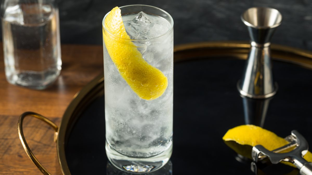 Gin tonic la storia e la ricetta con le dosi per farlo perfetto