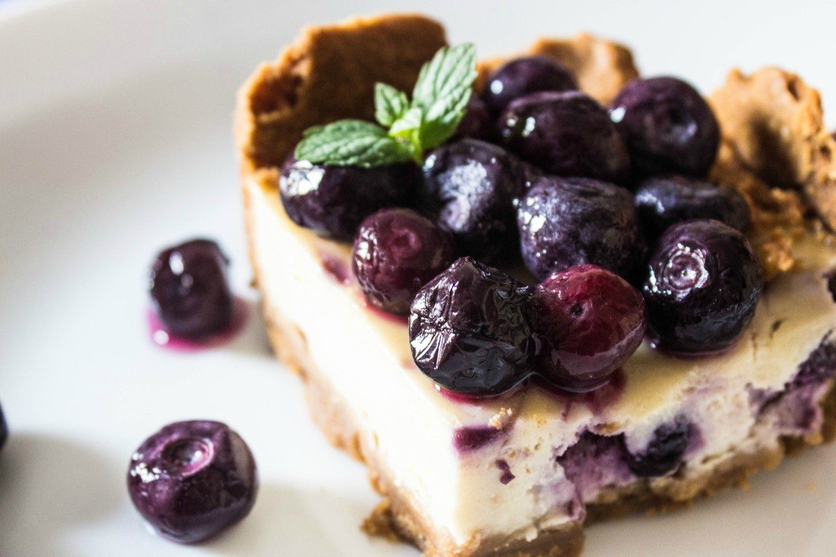 blueberry swirl cheesecake