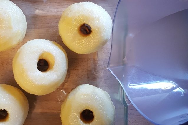 baked apples