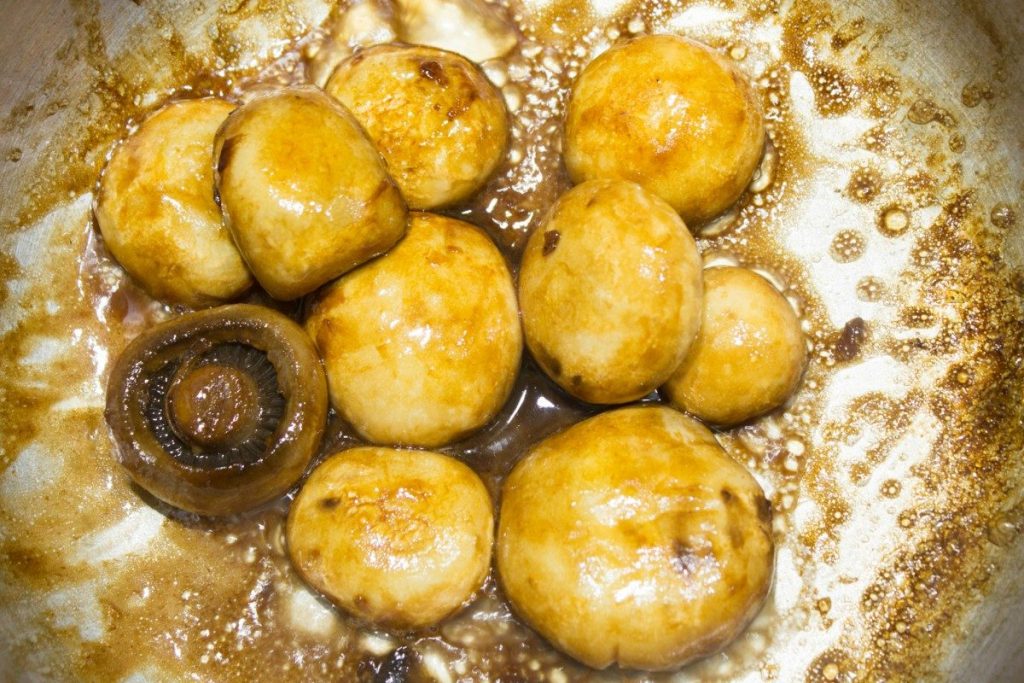 Oriental sauteed mushrooms