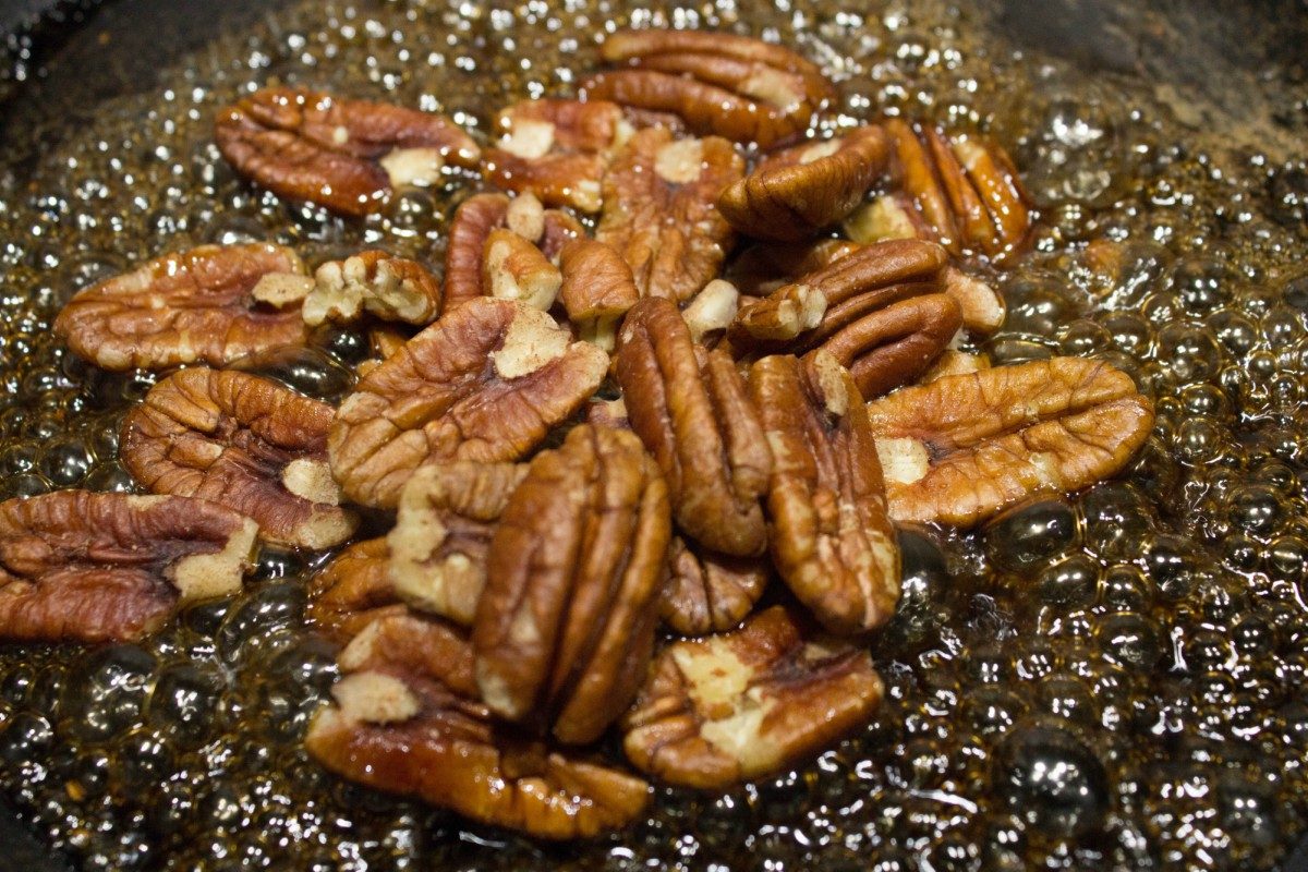 Sugar coated pecans