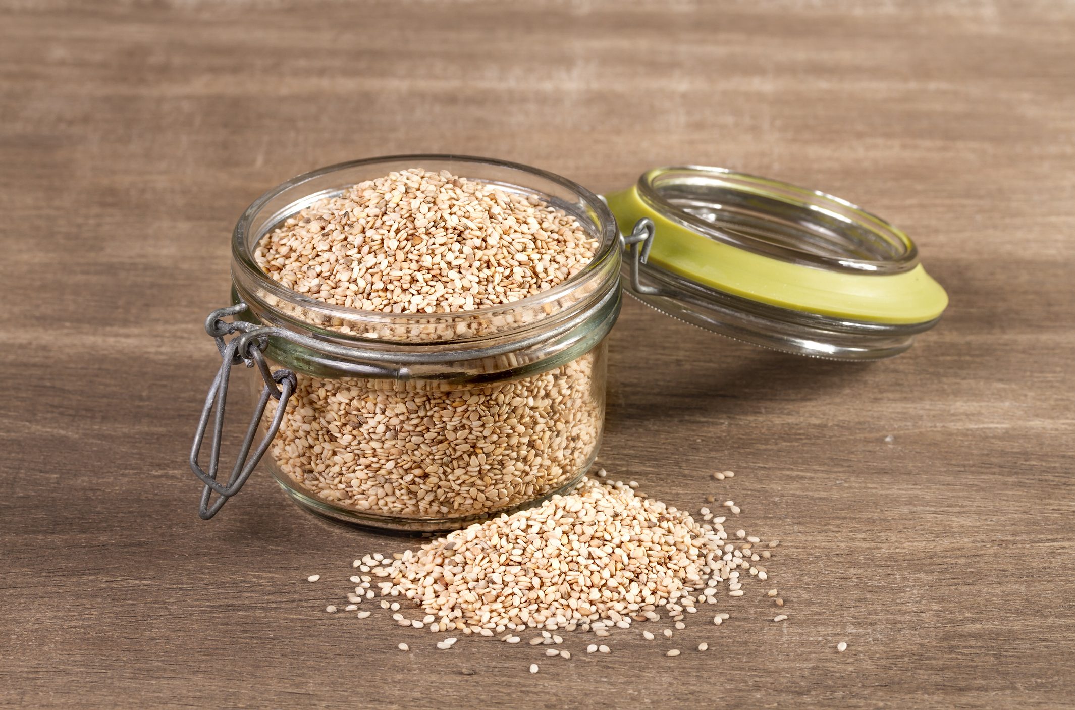 sesame-seeds-properties-uses-and-side-effects-cookist