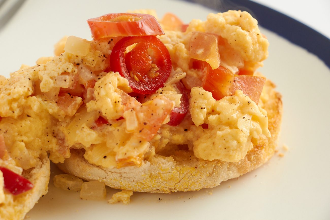 How to Make Mexican Style Scrambled Eggs