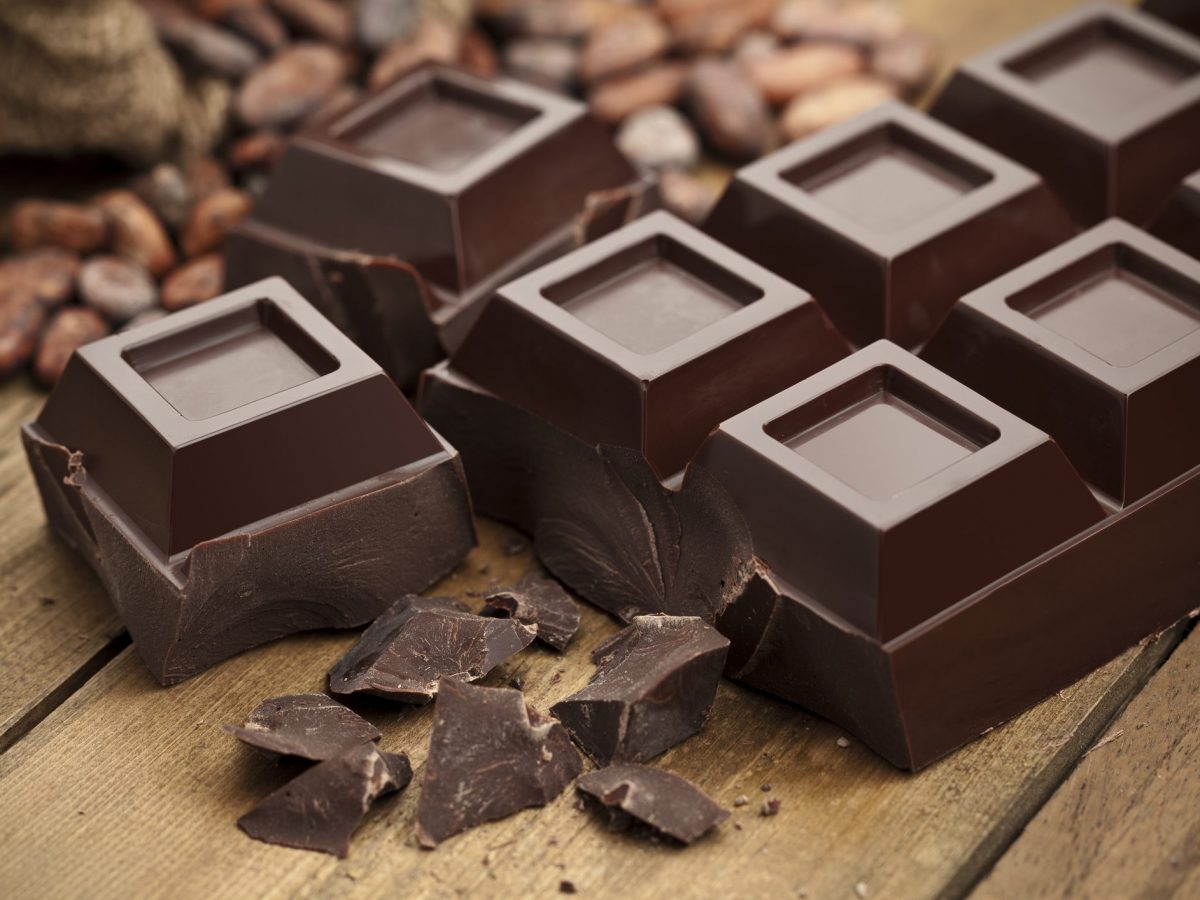 Should we eat the chocolate that turns white?