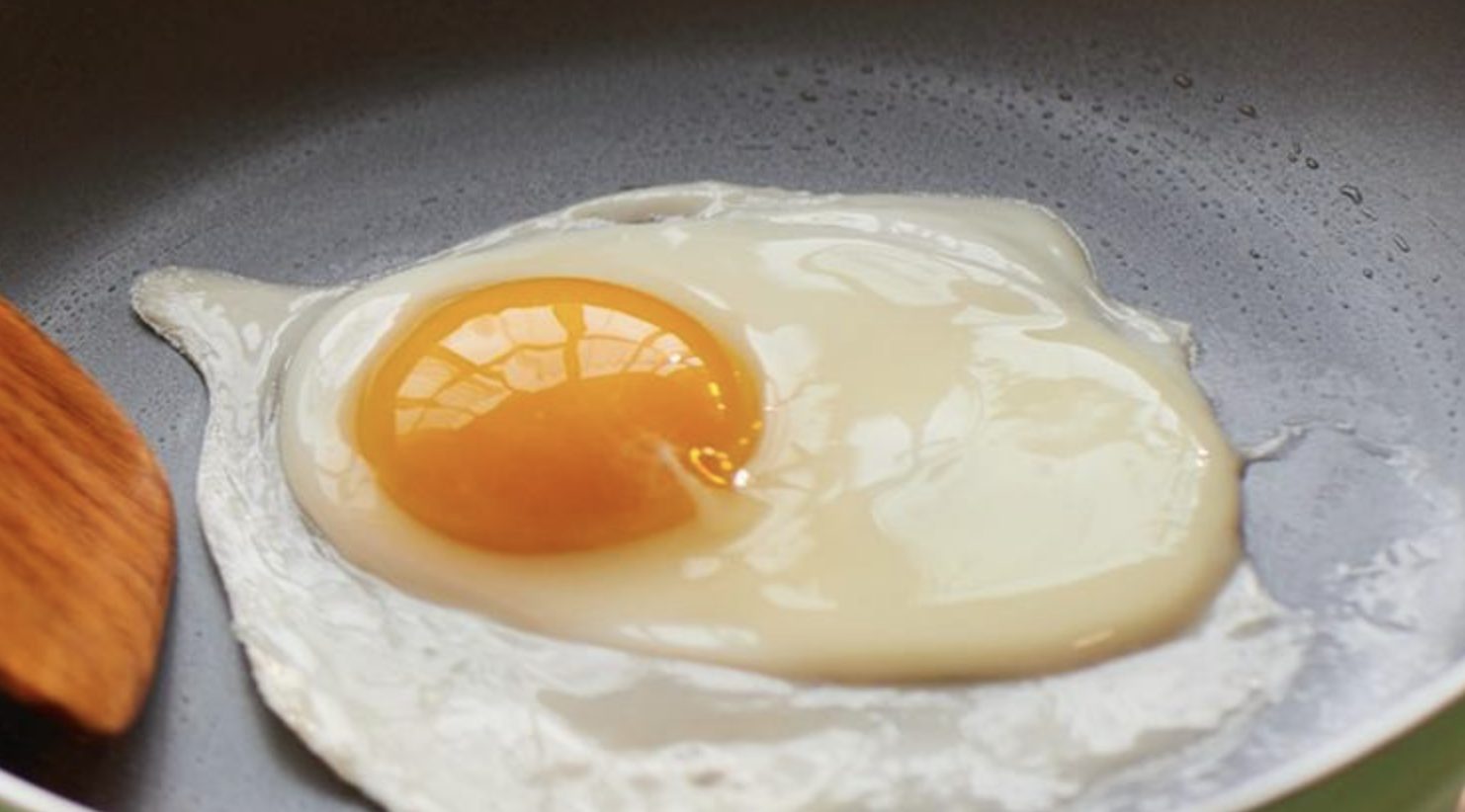 Too many eggs increase cholesterol and the risk of heart disease and