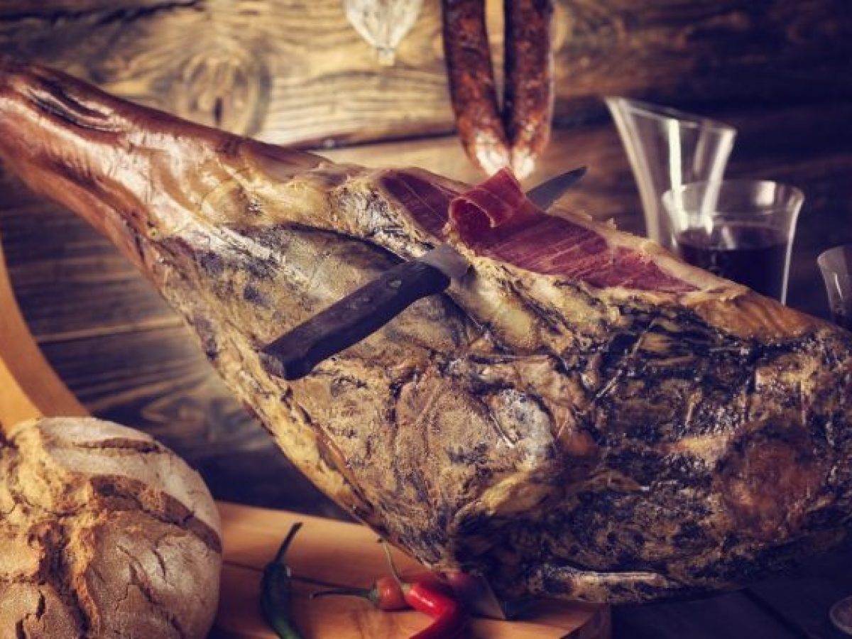 Pata negra: the secrets of the most expensive ham in the world