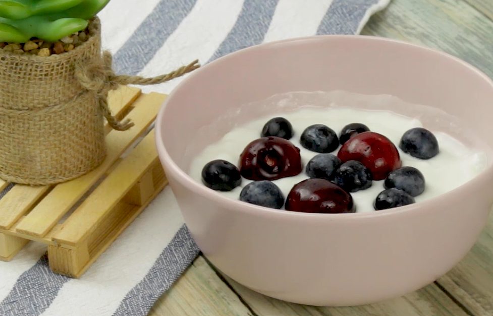 Easy Homemade Yogurt How To Make Yogurt With 2 Ingredients