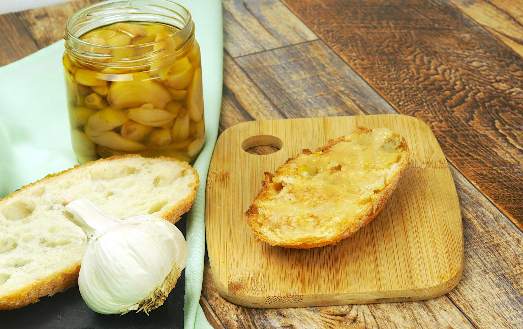 Garlic Confit the easy and quick garlic condiment recipe