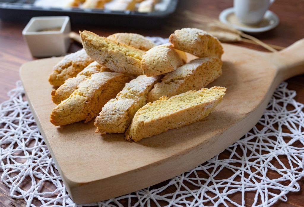 Aniseed Biscuits the crunchy and fragrant recipe of Italian Cantucci