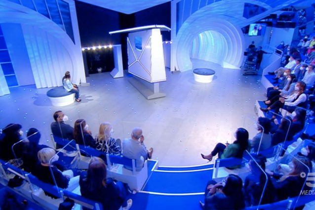 Maria De Filippi lascia lo studio di Câ€™Ã¨ Posta per te e