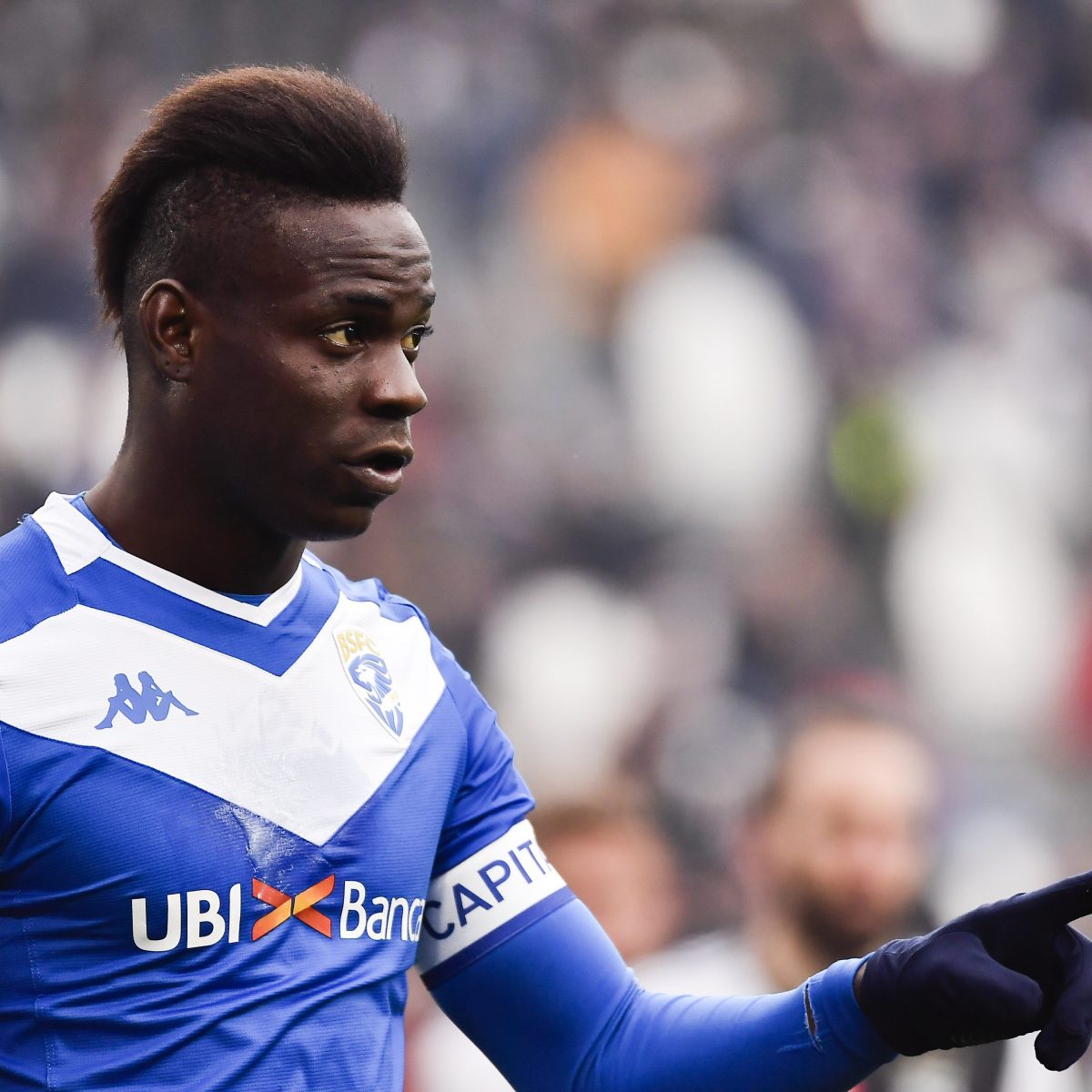 Balotelli al Genoa, dubbi sulla forma fisica e sul carattere: si pensa a Scamacca del Sassuolo