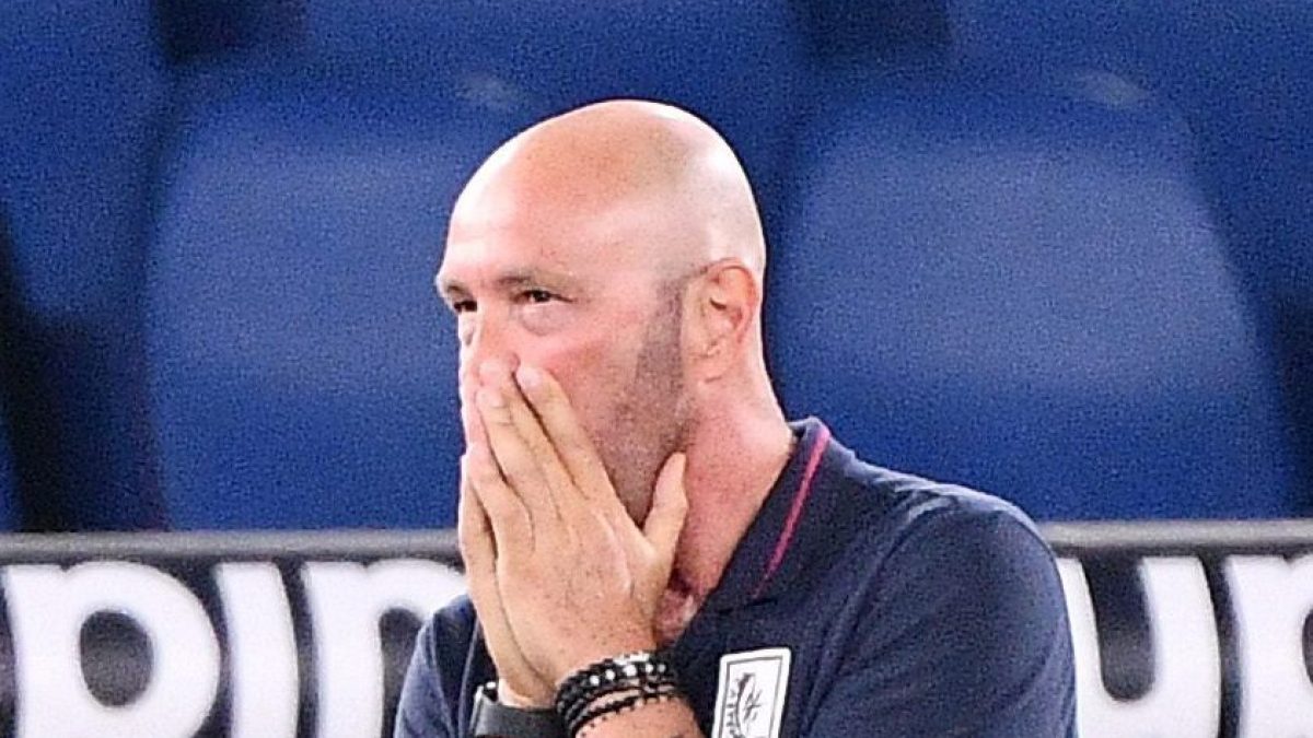 Lo sfogo di Zenga: Il Verona prende Di Francesco, tutti parlano di  Giampaolo… io sto male