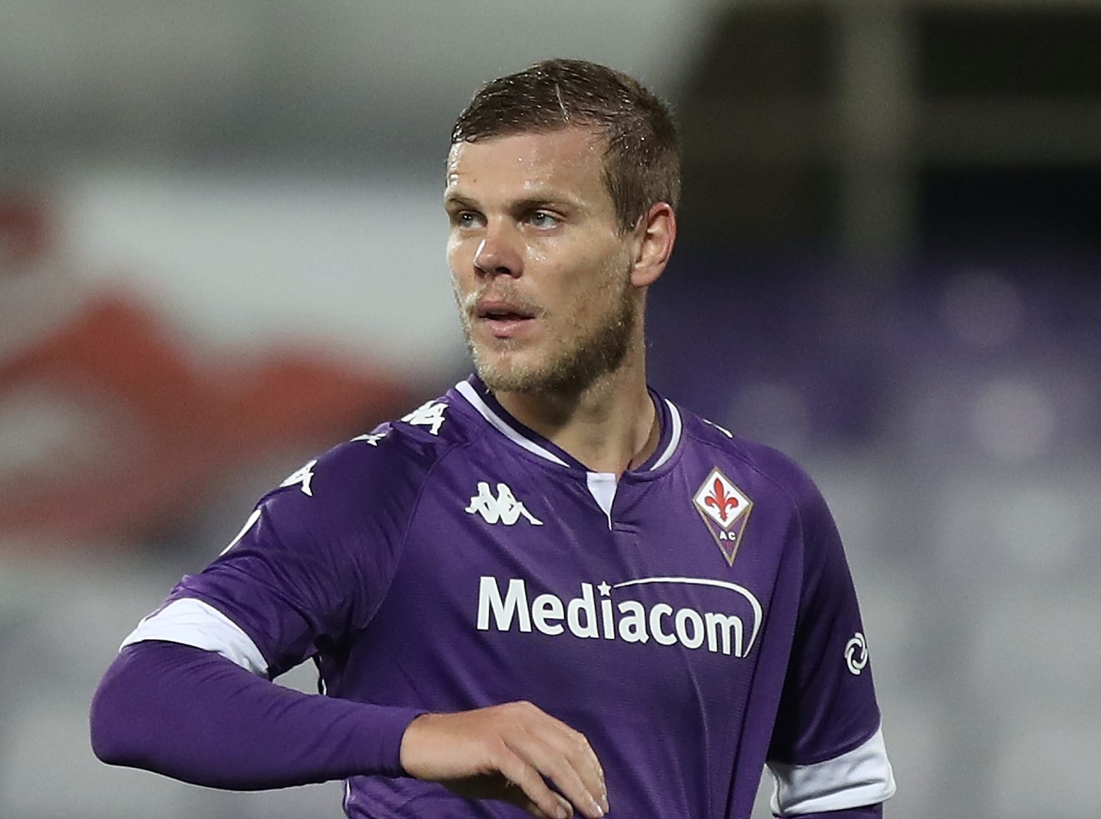 Fiorentina, Kokorin e “l'attaccamento alla maglia viola”: una favola non  giocare a un milione e 800 euro l'anno… - MomentidiCalcio.com