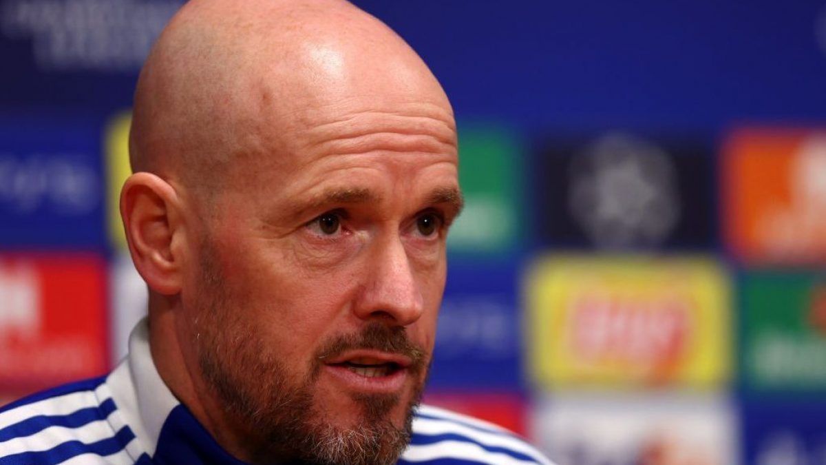 Il Manchester United ha scelto il nuovo tecnico: è Erik ten Hag, 52 anni, che arriva dall’Ajax.