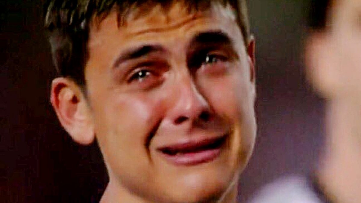 Non c’è più Joya. Sul volto di Dybala c’è tutta la disperazione per la consapevolezza che il suo tempo alla Juventus è scaduto.